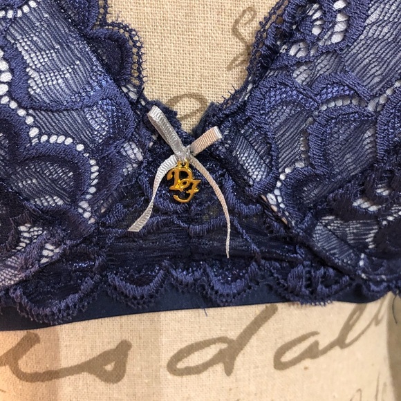 4[Daisy Fuentes] NWOT! Blue lace padded push up - Picture 3 of 8